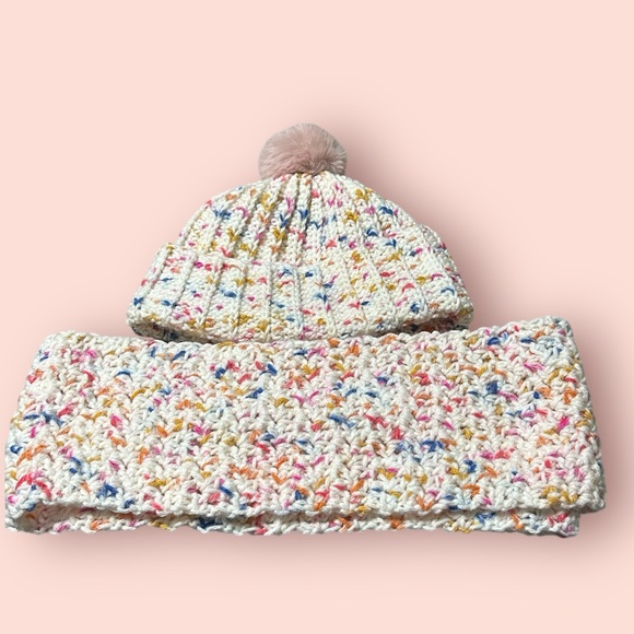 Crochet Hat&Scarf Set Adult - Picture 1 of 6